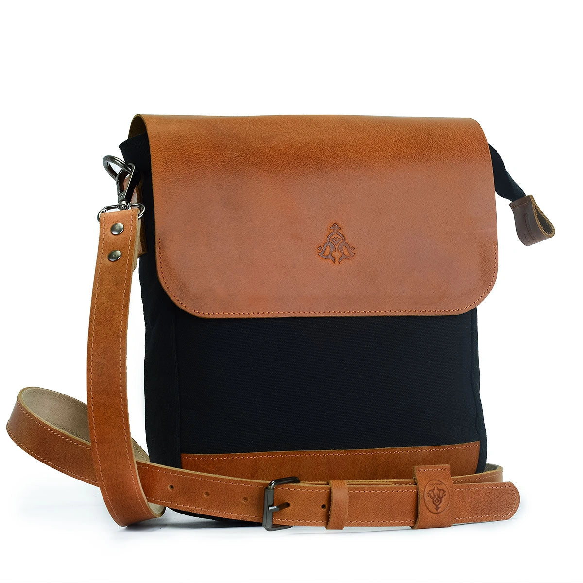Blend Cross – Black × Havana
