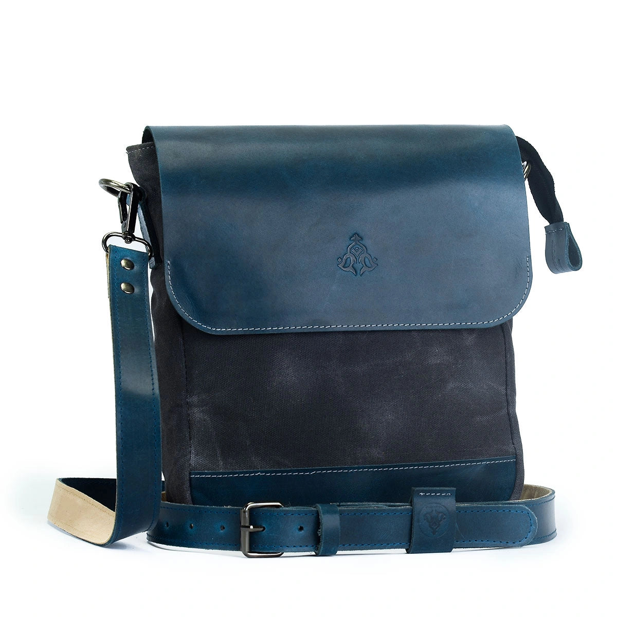Blend Cross – Grey × Navy